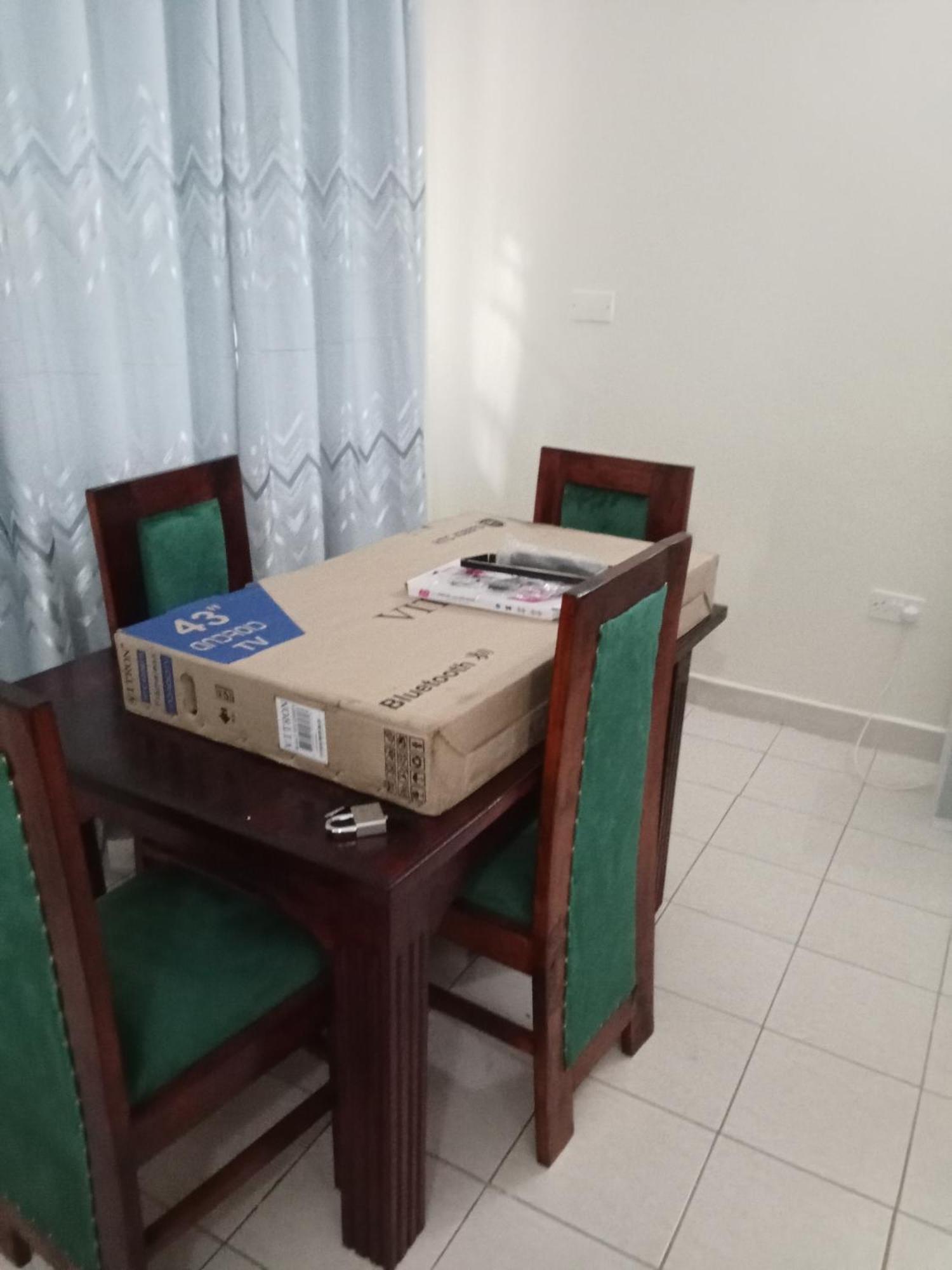 Miles Haven Apartman Kakamega Kültér fotó